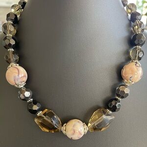 💰ON SALE 🔥🖤Beautiful necklace & bracelet combo. Crystal, silver,ceramic beads